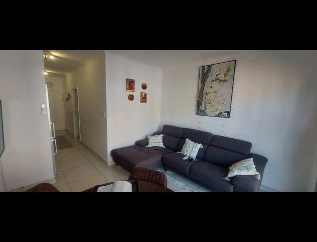 1 BEDROOM APARTMENT FOR SALE IN UMHLANGA RIDGE